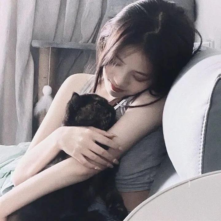 艳阳春色